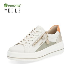 White laced shoe D1C02-81