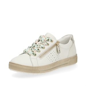 White laced shoe D1F00-81